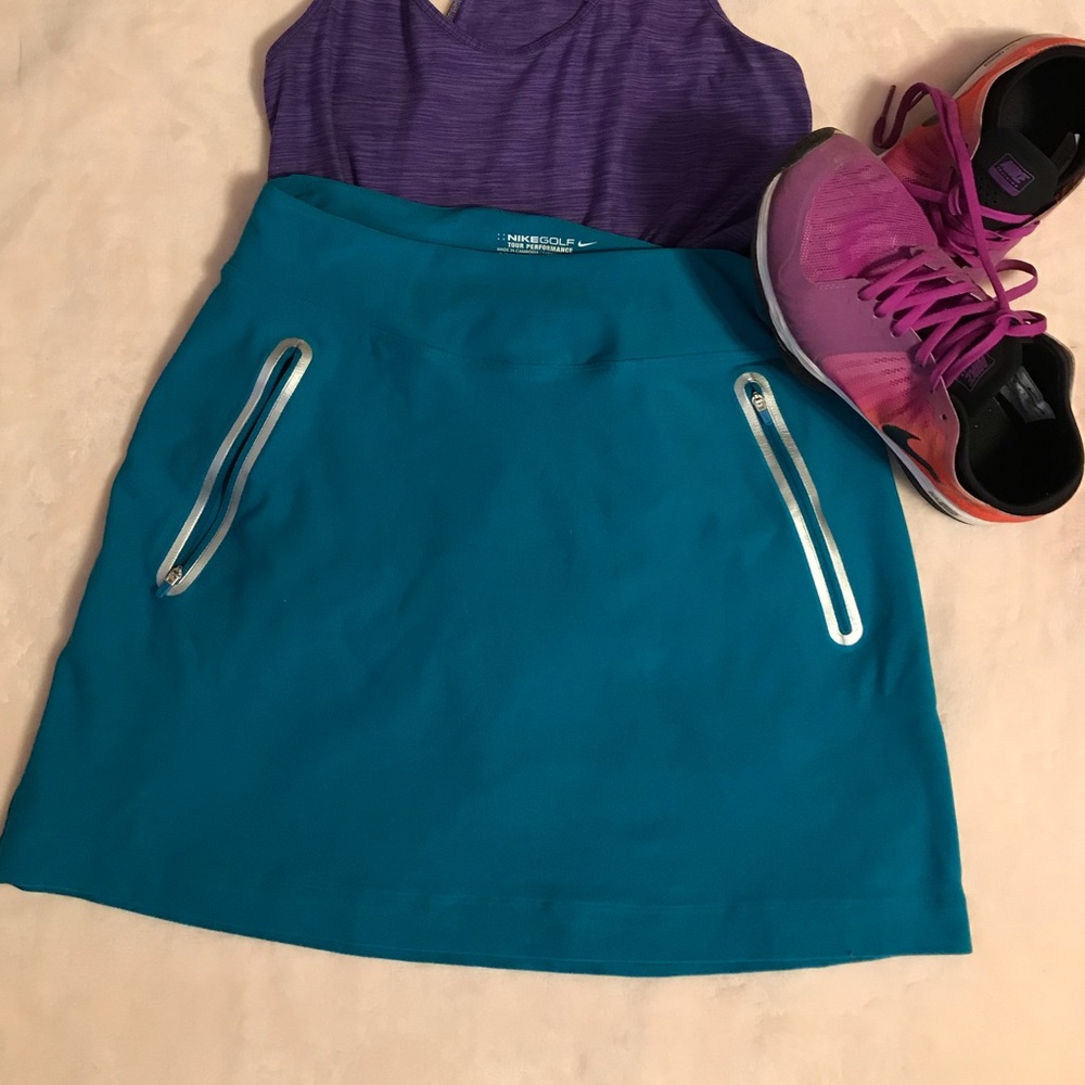 Nike golf skirt